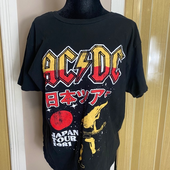 AC/DC Japan Tour Cotton crew neck t-shirt - Picture 3 of 8